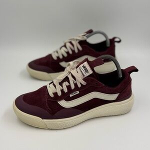 Vans burgundy ultra range old skool women’s size 9
